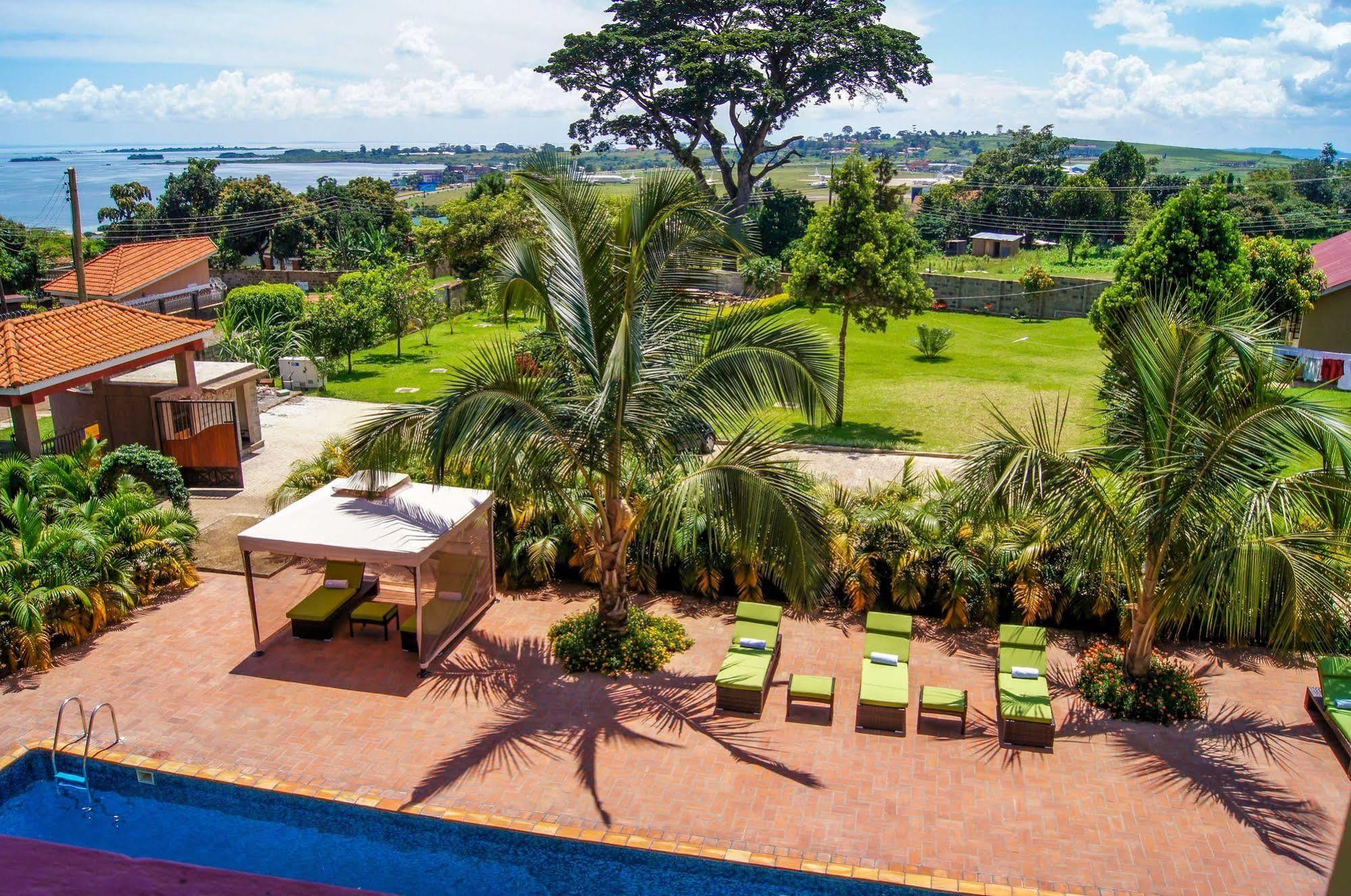 Rosemary Courts Bed and Breakfast Entebbe Eksteriør billede
